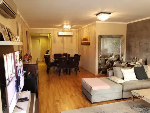 Departamento en Venta con 2 cocheras
