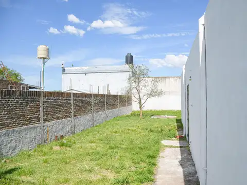 Local en Alquiler en Alvear, $ 600.000