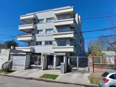 Hermoso departamento de 2 Ambientes con Cochera