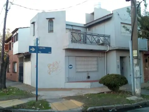 Casa en Venta 3 ambientes con garage