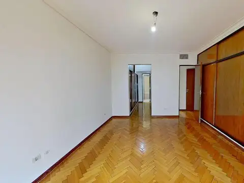 Exc piso 4 amb c/dep Bcon 2 cocheras Bauiera Suipacha 1200