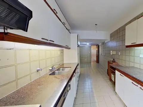 Exc piso 4 amb c/dep Bcon 2 cocheras Bauiera Suipacha 1200