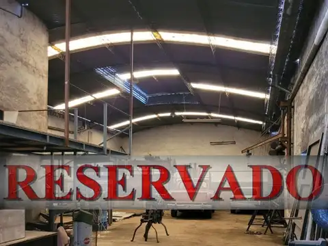 EXCELENTE GALPÓN DE 370 M² EN ALQUILER EN RAMOS MEJÍA