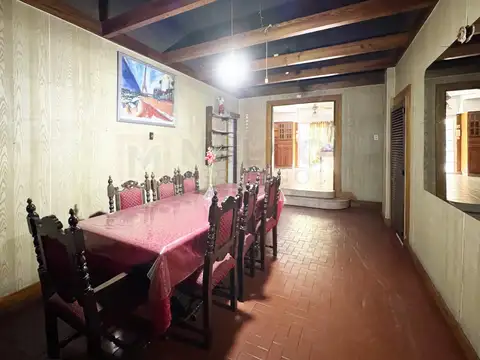 Casa 5 ambientes con 5 baños