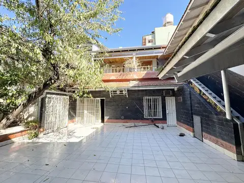 CASA 7 AMBIENTES CON PATIO, GARAGE Y TERRAZA
