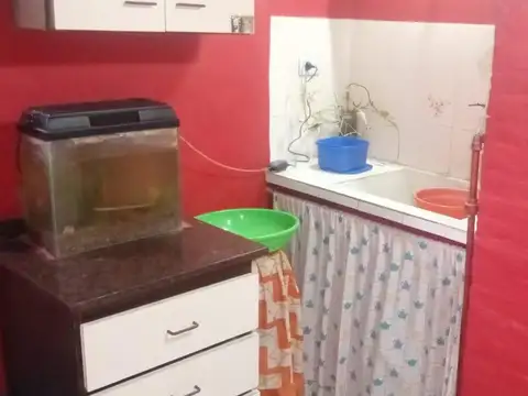 Casa 4 ambientes con 1 baño