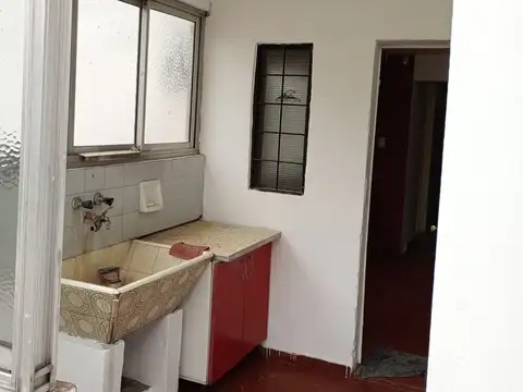 CASA EN VENTA CENTRO MORENO SUR
