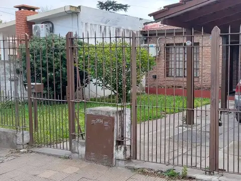 Casa en Venta en Centro  - Moreno, USD 120.000