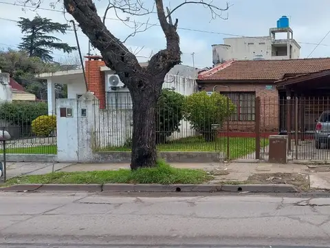 CASA EN VENTA CENTRO MORENO SUR