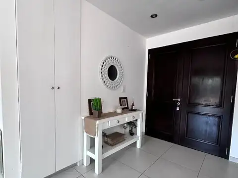 Casa en Venta en Las Golondrinas, USD 449.000