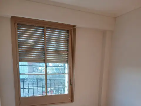 Departamento en Alquiler en Floresta, $ 650.000