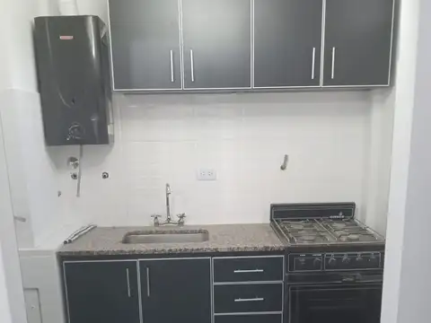 Depto Tipo Casa en Venta 50 años