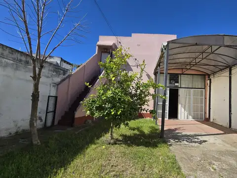 Local comercial con vivienda integrada