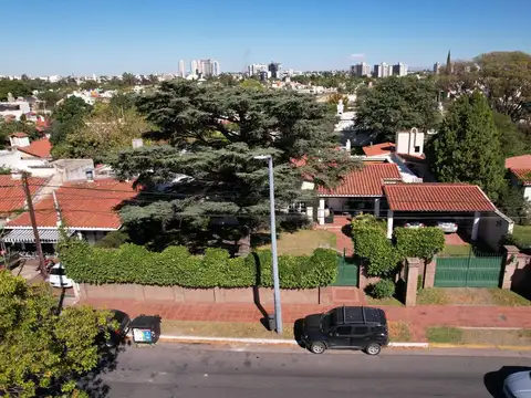 Casa en alquiler para USO COMERCIAL