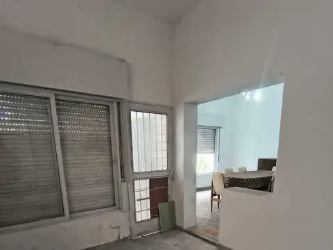 CASA + DEPTO A LA VENTA