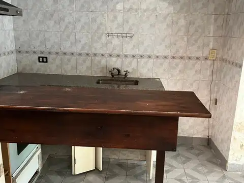 Casa 2 ambientes con 1 baño