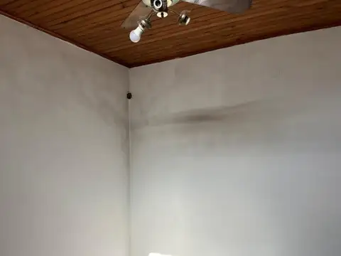 Casa PH de 2 Ambientes en Baliña 1189 Banfield.