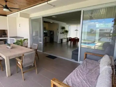 Casa en Alquiler en El Canton, USD 1.550