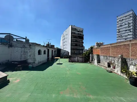 Depto Tipo Casa en Venta de 6 ambientes