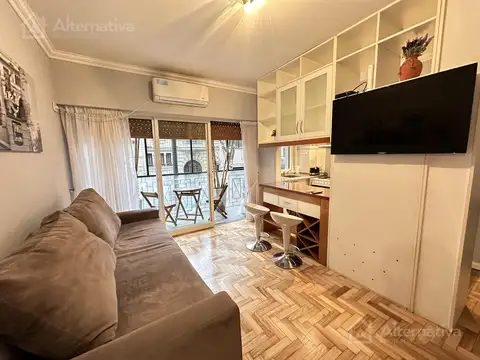 Lafinur  al 3000 entre Cabello y Juan Maria Gutierrez