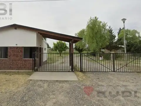 CASA EN VENTA EN BARRIO PRIVADO CRUZ DEL SUR GRAL. ROCA