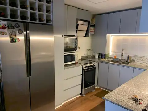 Venta departamento 3 ambientes c/cochera y  balcón Belgrano  chico