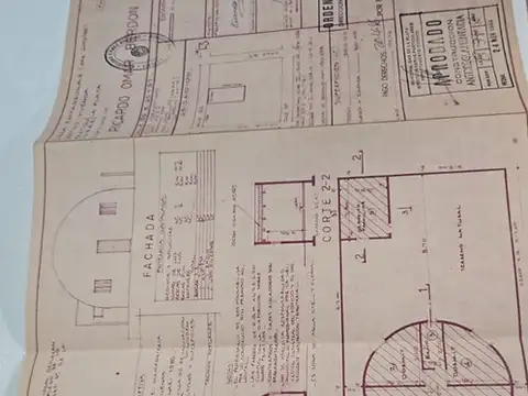 Casa en Venta en Los Hornos [Cod: 084117]