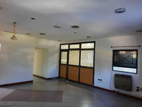 Galpon en Venta 57  mts Fondo