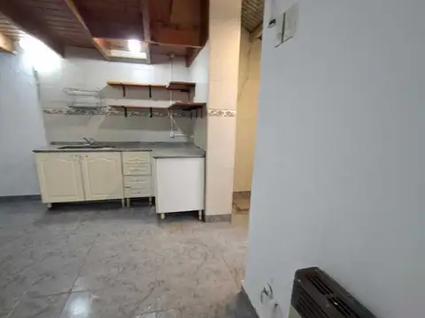 Depto Tipo Casa en Alquiler de 4 ambientes