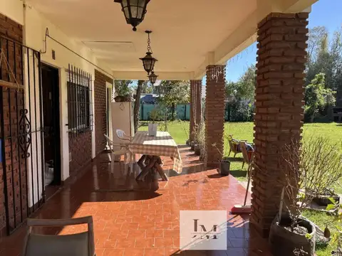 Quinta en Venta en Villa Gobernador Udaondo, USD 269.900