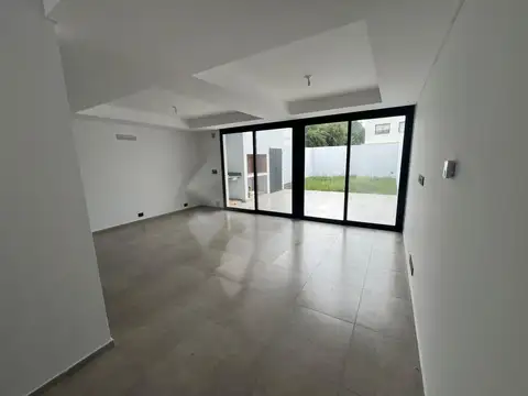 Depto Tipo Casa en Venta de 4 ambientes
