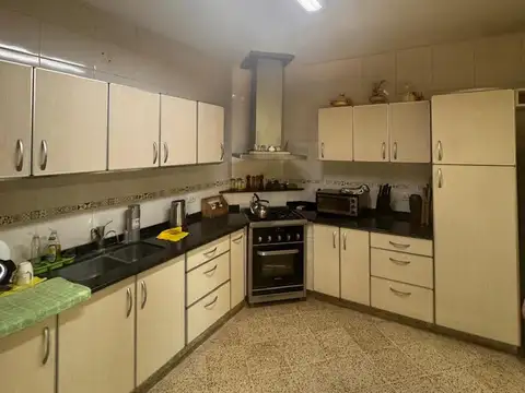 Casa en venta, Moreno centro- Melogno Propiedades
