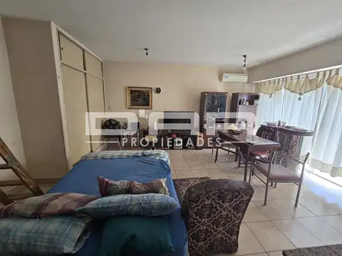 Depto Tipo Casa en Venta de 2 ambientes