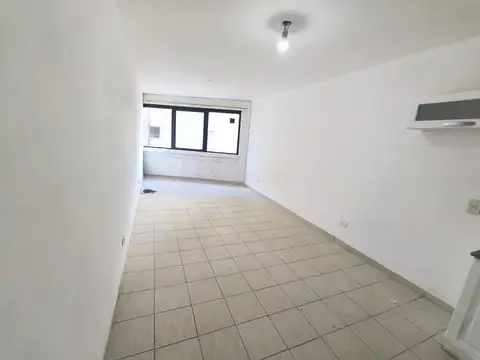 Maestro Ángel D´elía 900, Piso 10
