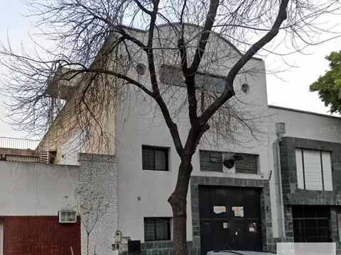Local en Alquiler en Pompeya, $ 7.500.000