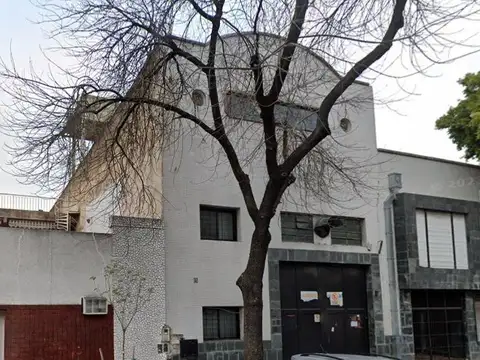 Local en Alquiler en Pompeya, $ 7.500.000