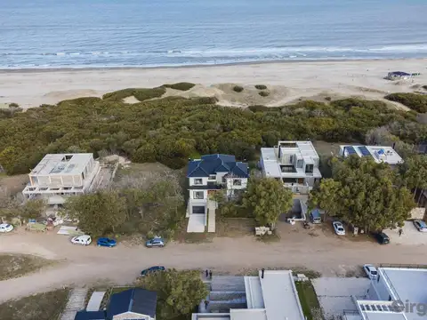 Venta casa en la playa en Costa Esmeralda