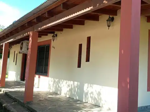 Casa en Venta - 2 Dormitorios 2 Baños - 954mts - Ensenada