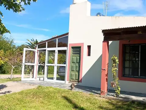 Casa en Venta - 2 Dormitorios 2 Baños - 954mts - Ensenada
