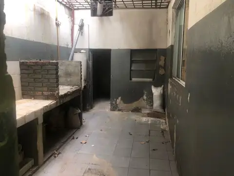 Galpon en Venta 26  mts Fondo