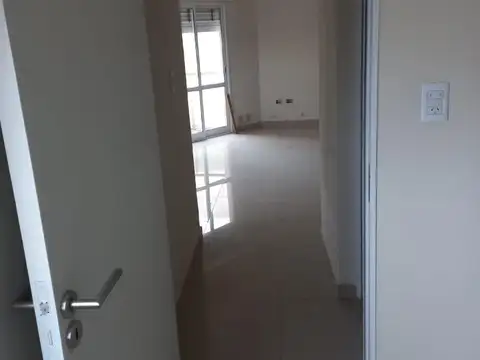 A Del Valle 234 , Piso 3