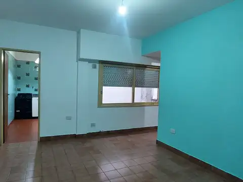 EXCELENTE 2 AMBIENTES CON LAVADERO INDEPENDIENTE – FLORESTA