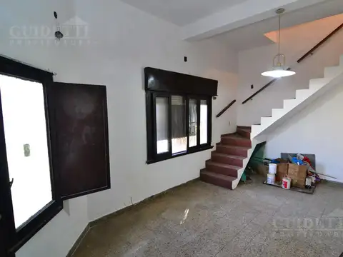 Depto Tipo Casa en Venta de 4 ambientes