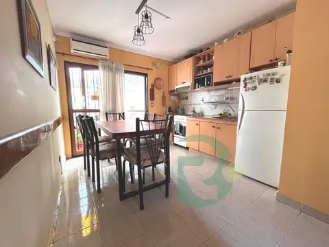 Venta Duplex 2 Amb.Escritorio.Patio.Cochera.Morón