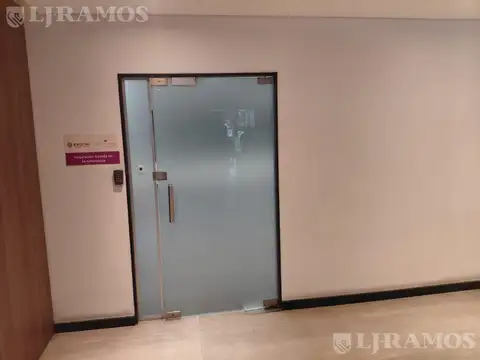 Oficina Monoambiente con 2 baños