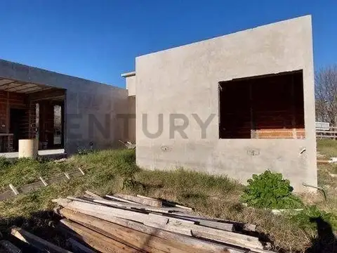 Casa en Venta en Guillermo E Hudson, USD 220.000