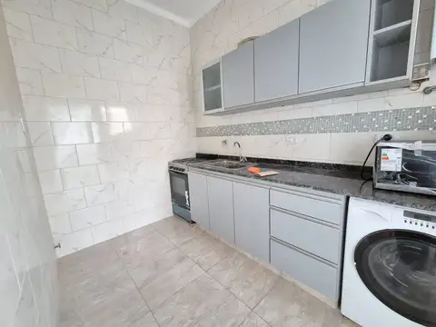Depto Tipo Casa 2 ambientes con 1 baño