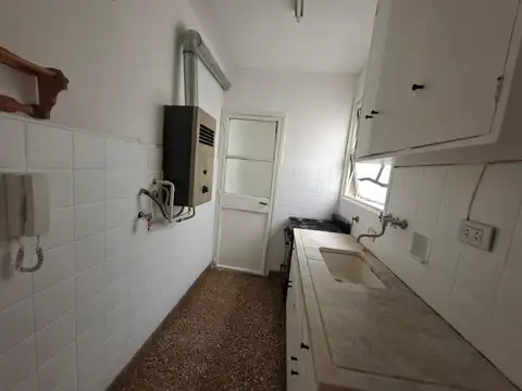 Nazarre 2800, Piso 6