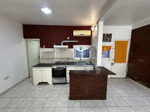 Depto Tipo Casa en Alquiler de 1 dormitorio