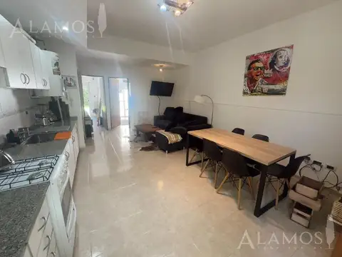 Depto Tipo Casa en Alquiler en Villa Sarmiento, $ 900.000